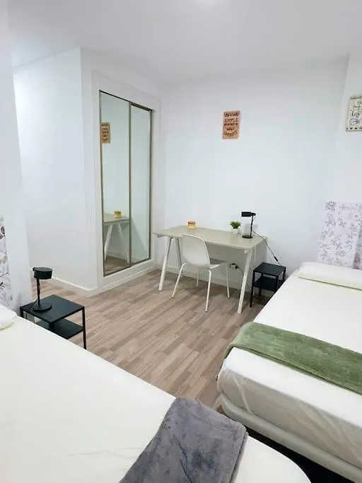 Modern Apartment In Malaga - Rosas
